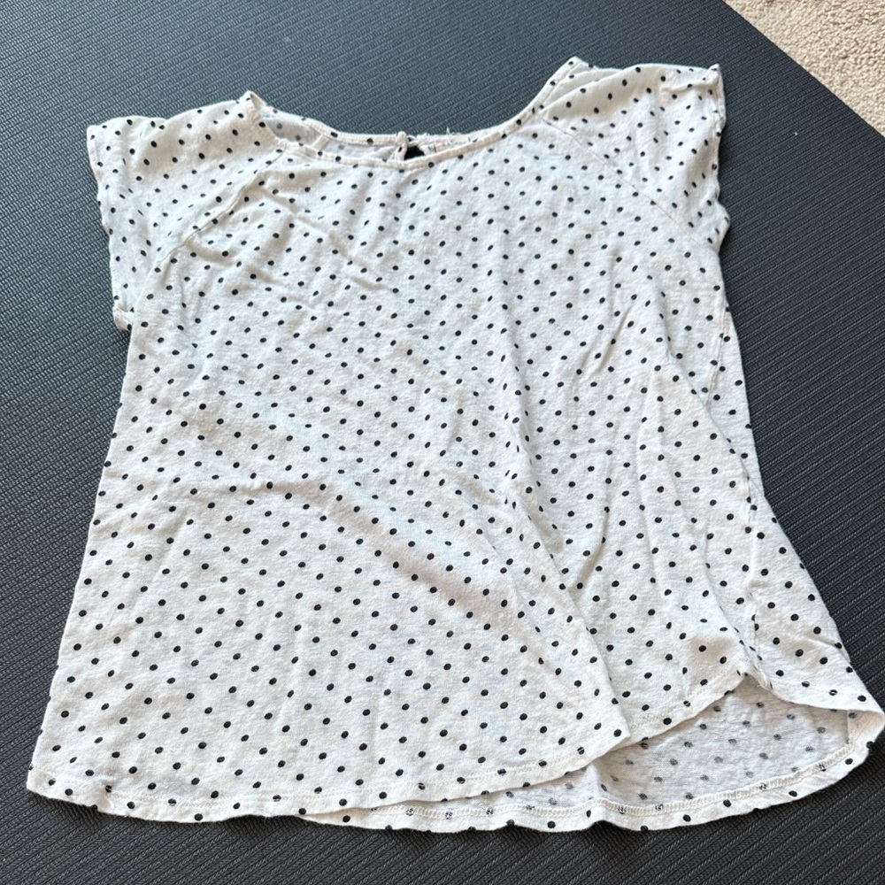 💜5 for $25 Maison Jules White Polka Dot Short Sleeve Top